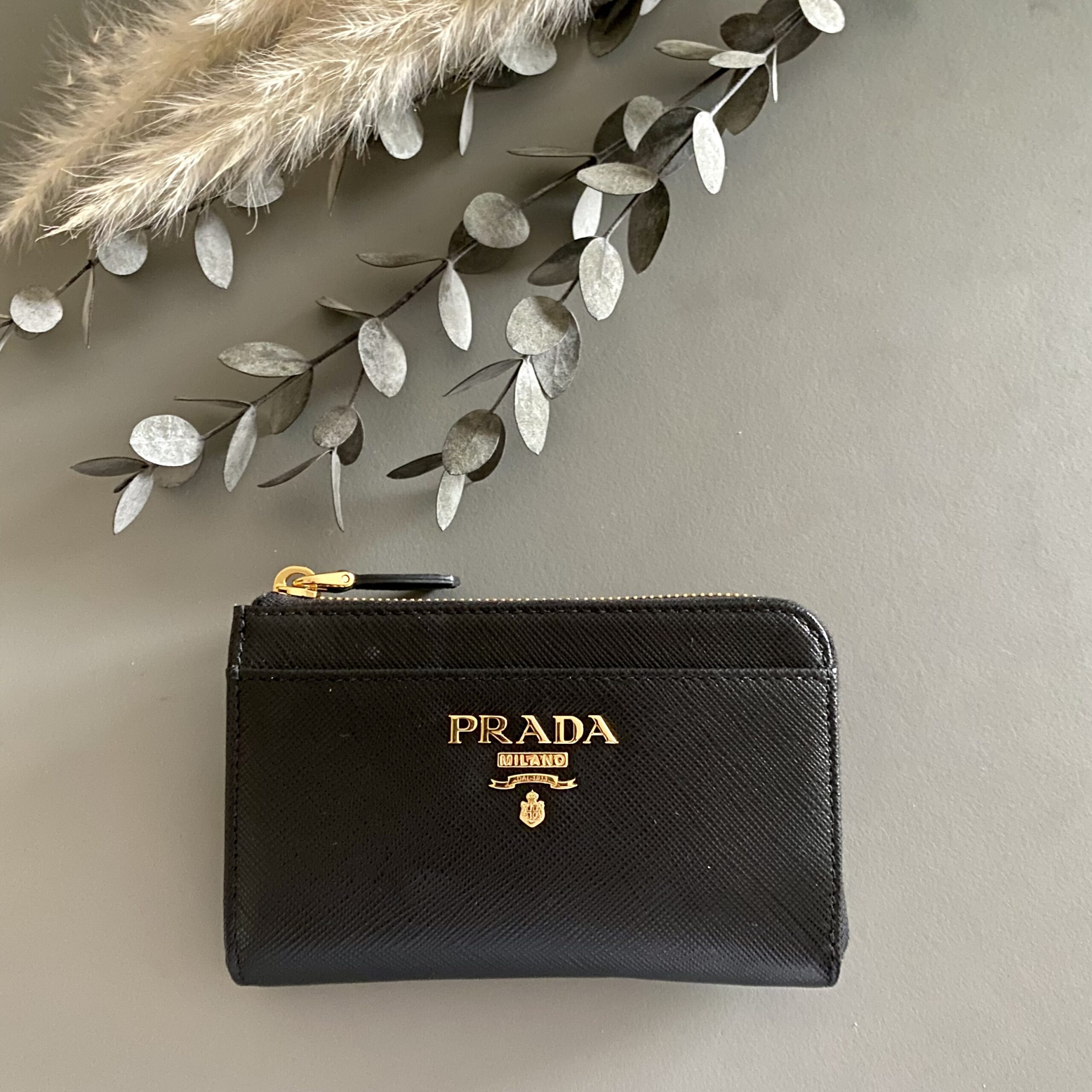 最安値大得価 PRADA - PRADA プラダ フラグメントケース ミニ財布